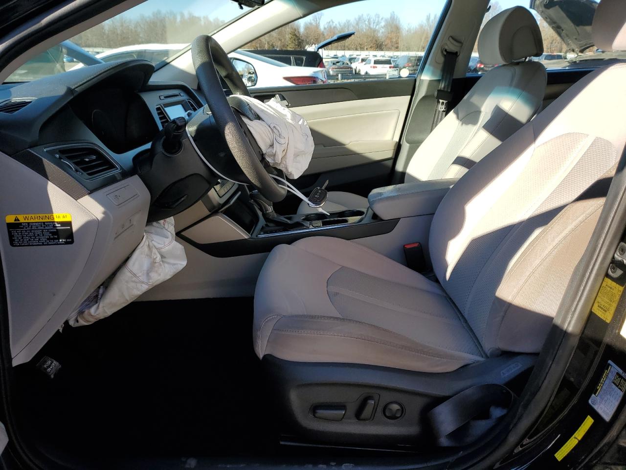 2016 Hyundai Sonata - Image 7