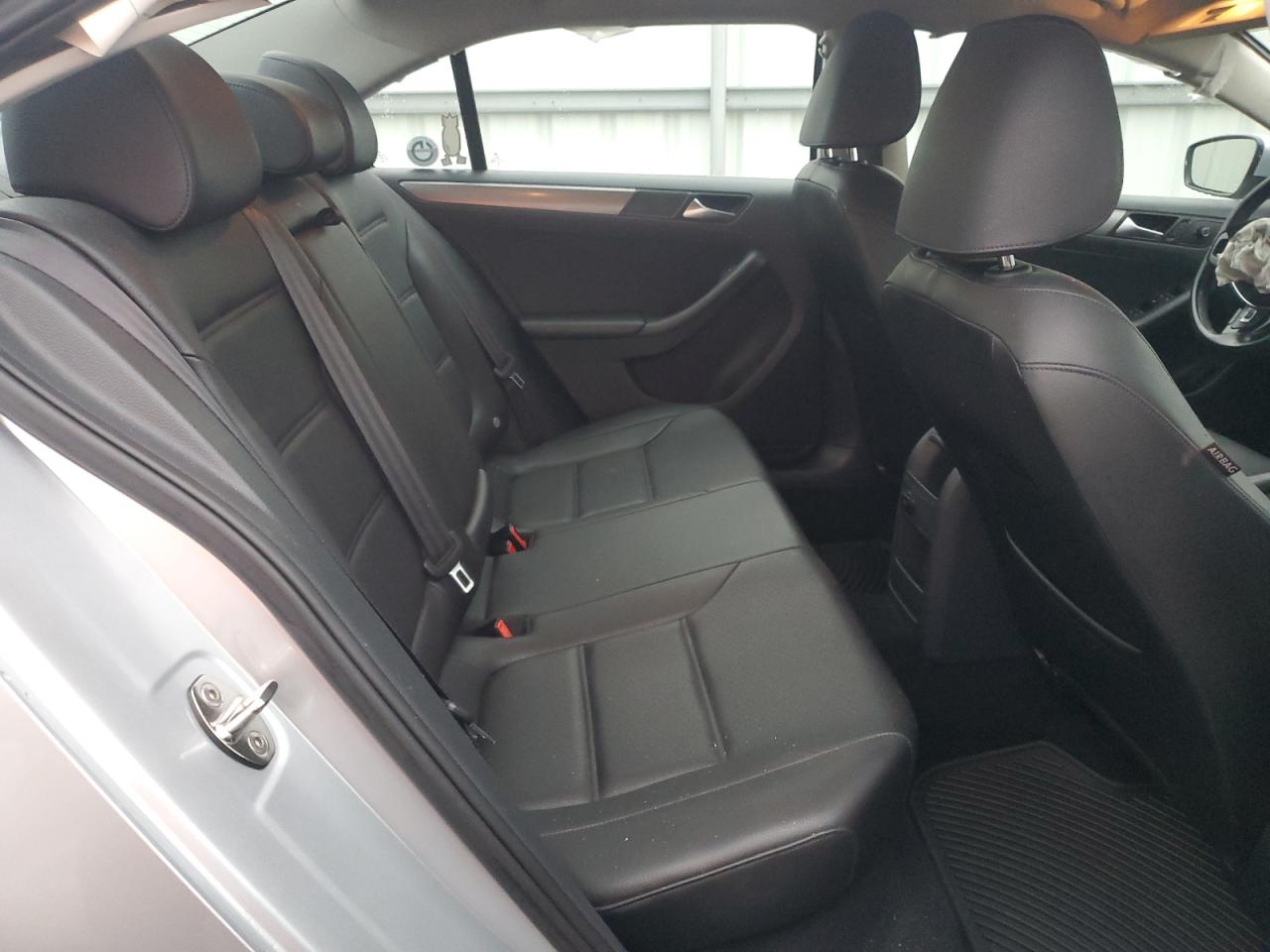 2015 Volkswagen Jetta - Image 10