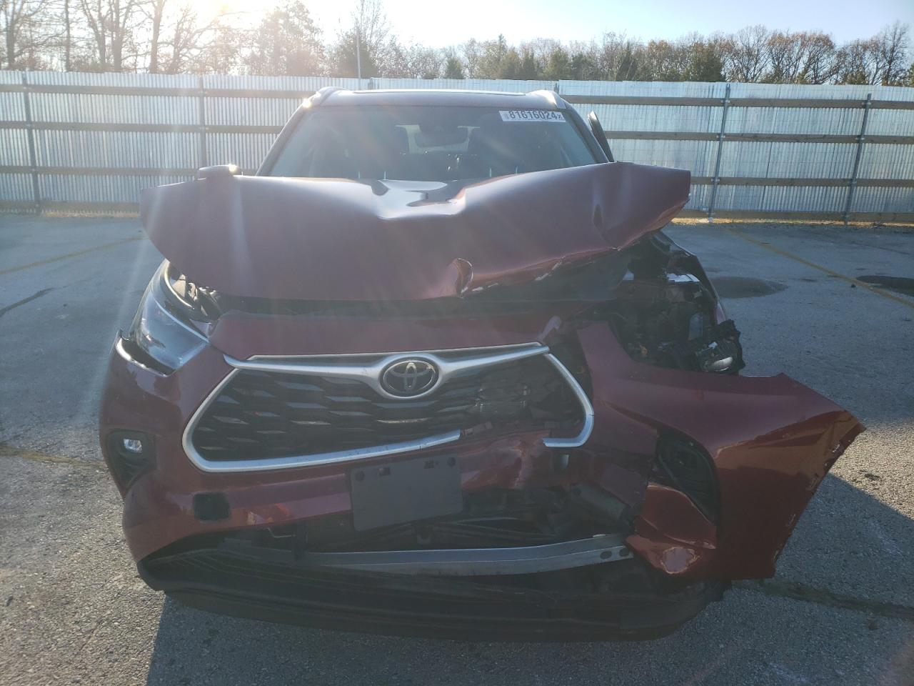 2022 Toyota Highlander - Image 5