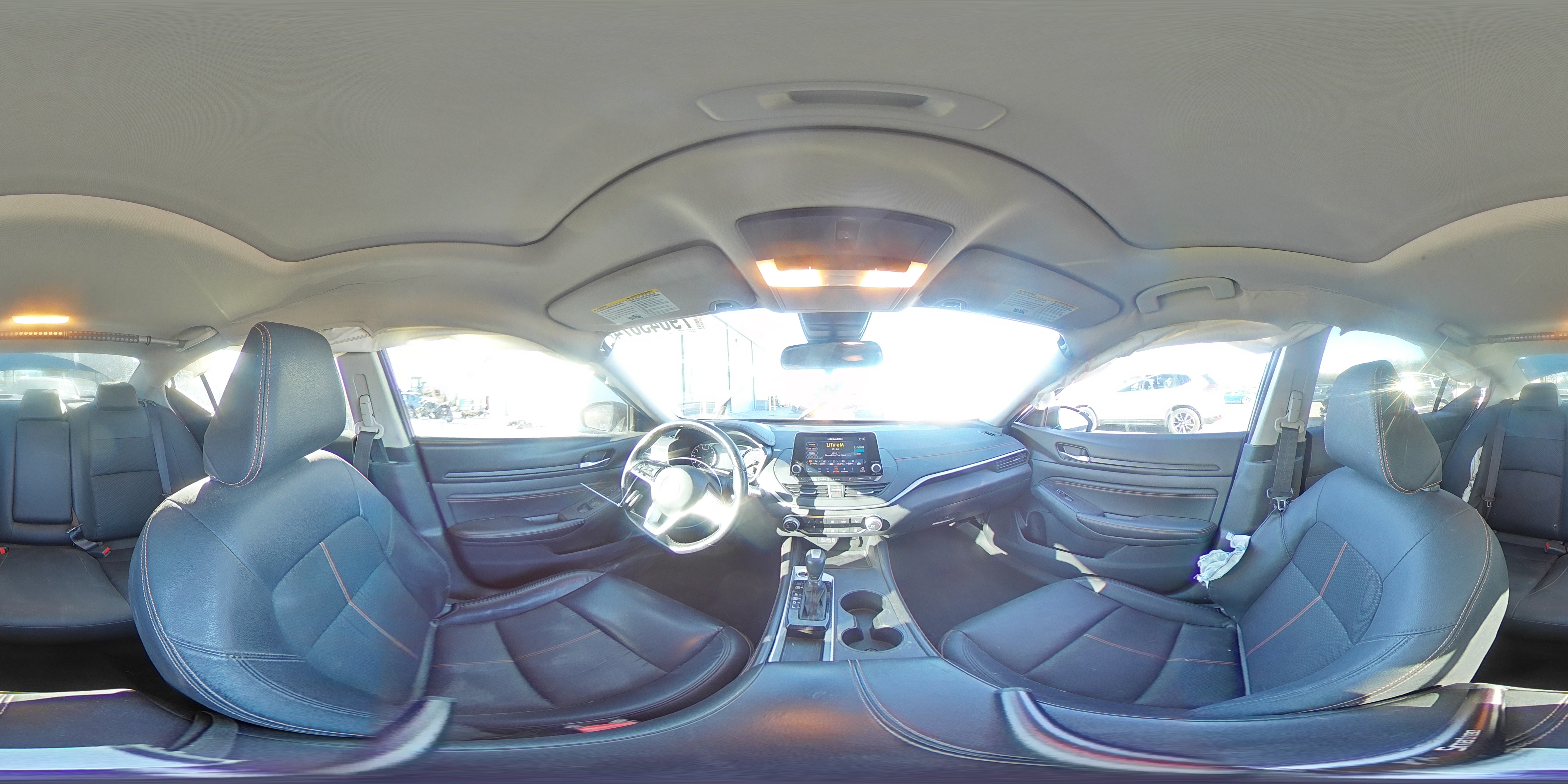 2021 Nissan Altima - Image 14
