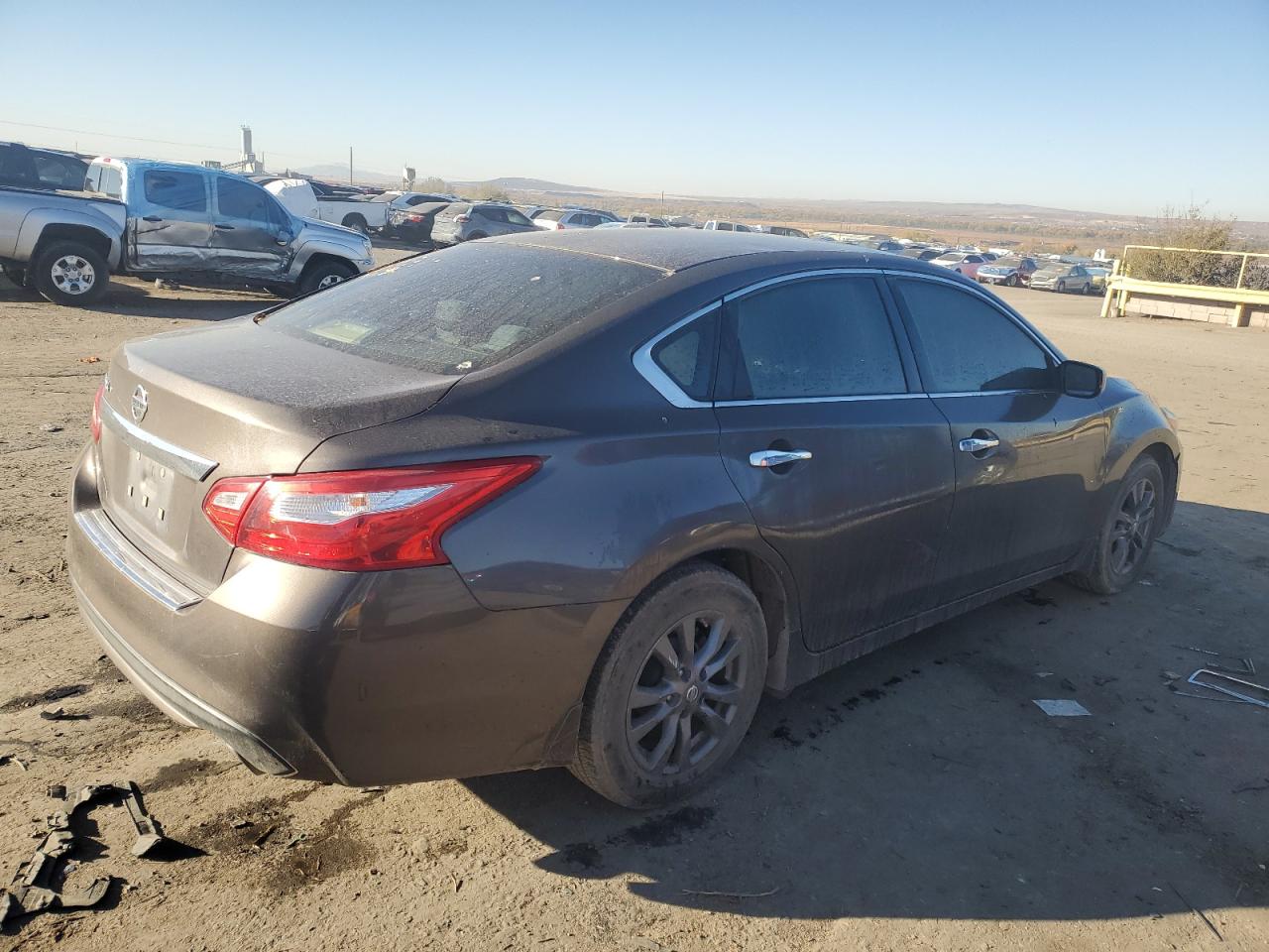 2016 Nissan Altima - Image 3