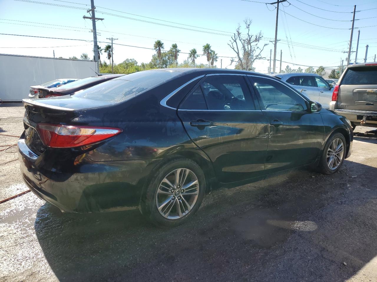 VIN 4T1BF1FK6GU197518 2016 TOYOTA CAMRY no.3