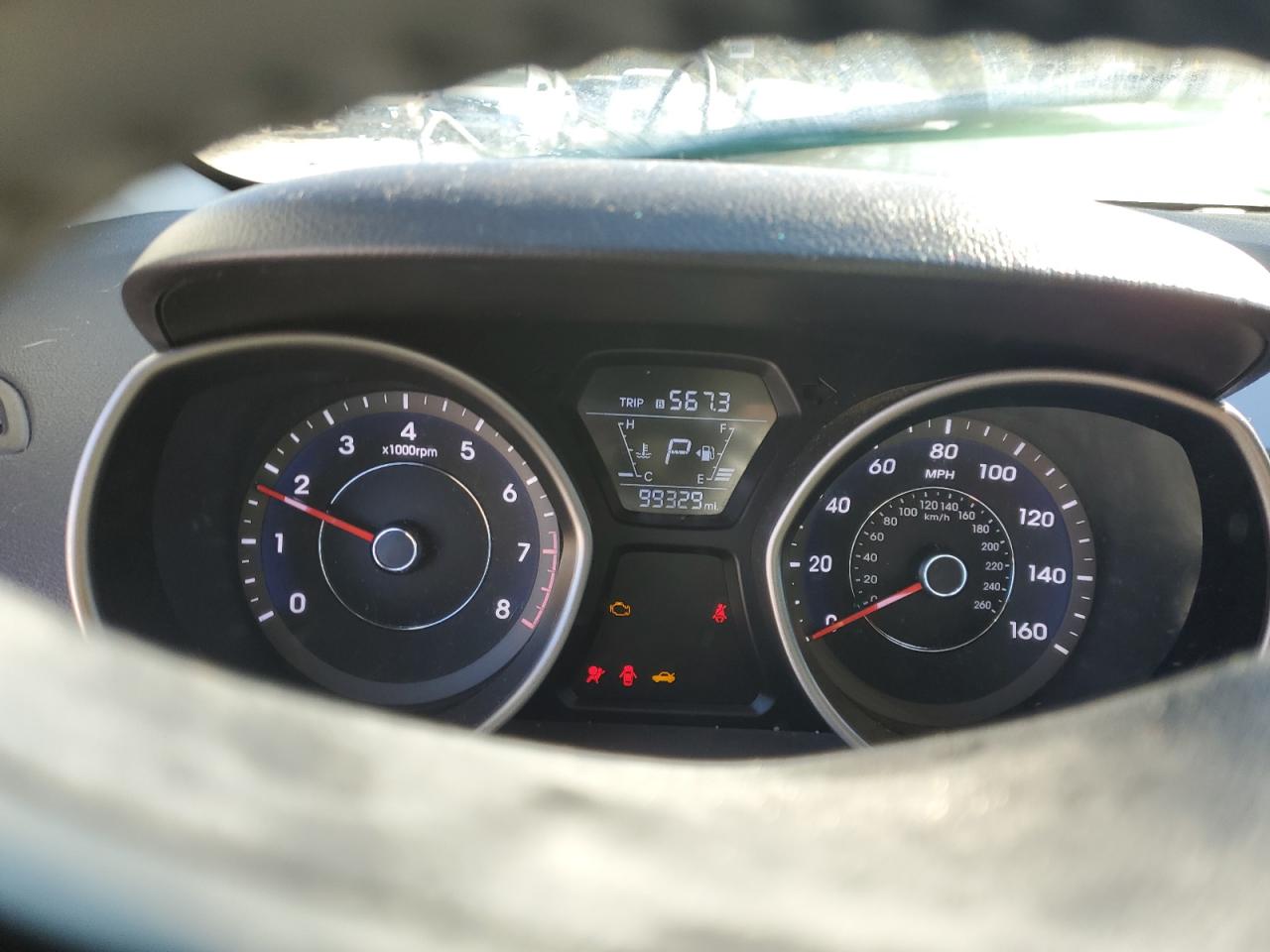 2015 Hyundai Elantra - Image 9