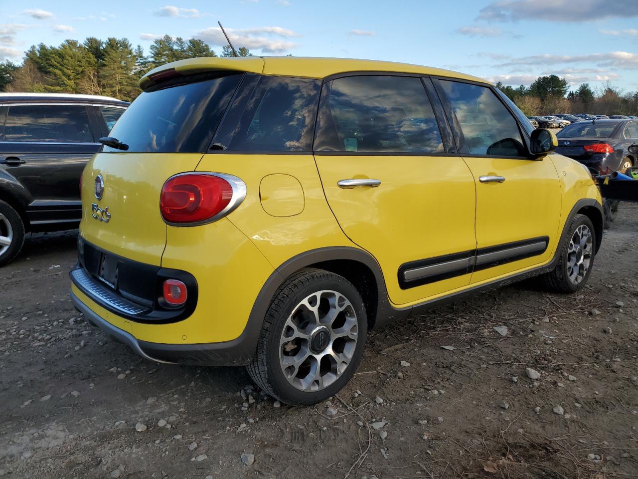 2014 Fiat 500L - Image 3