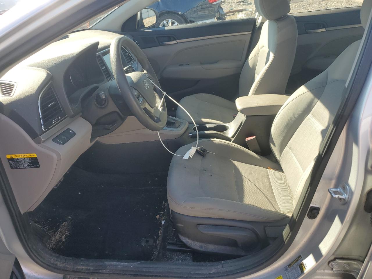 2017 Hyundai Elantra - Image 7