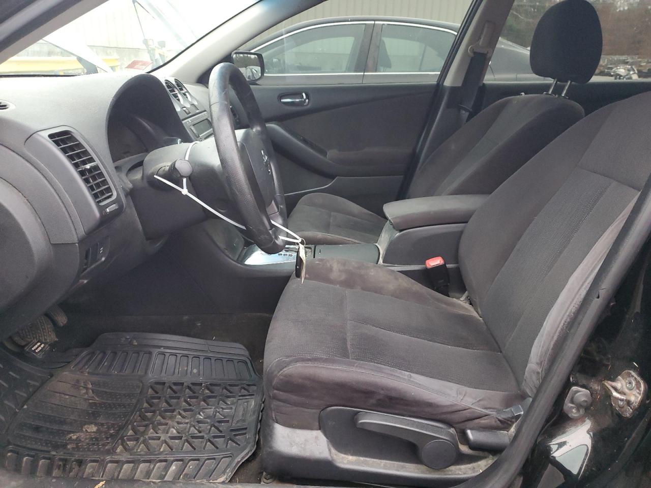 2010 Nissan Altima - Image 7