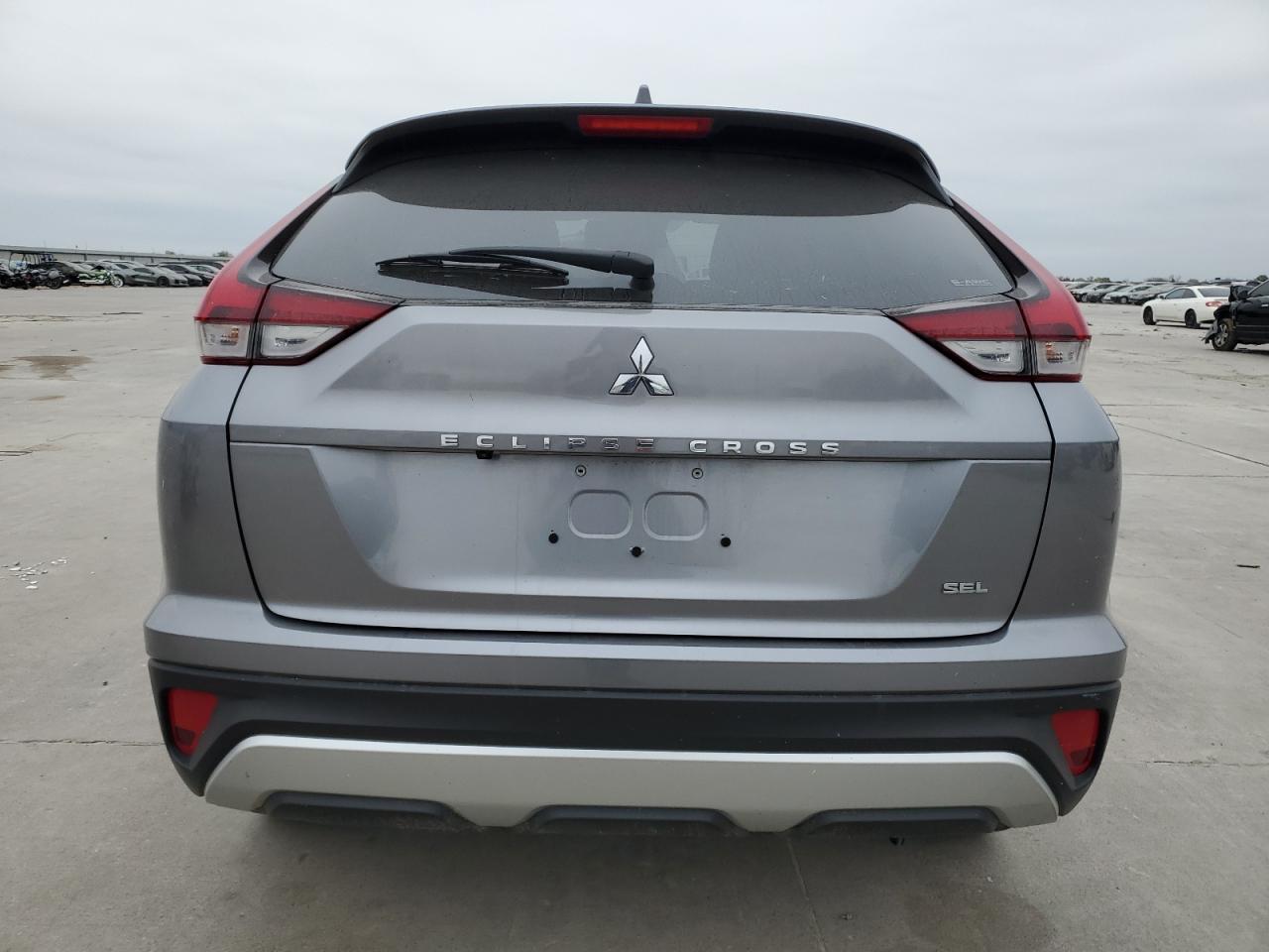 2022 Mitsubishi Eclipse - Image 6