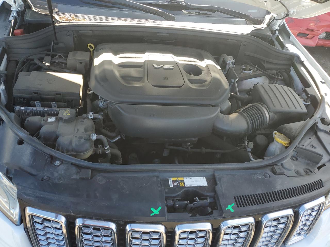 2019 Jeep Grand Cherokee - Image 12
