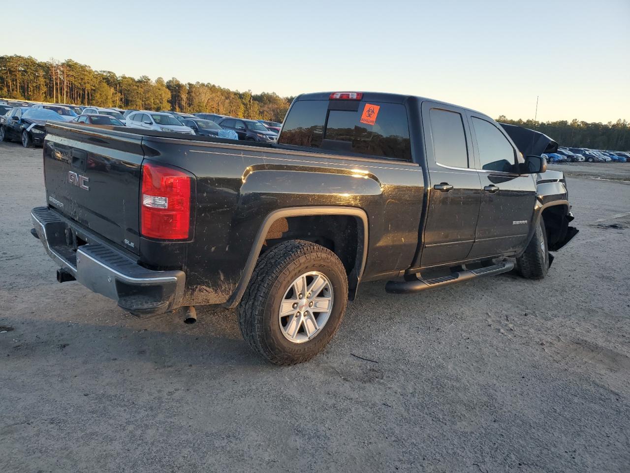 2017 GMC Sierra - Image 3