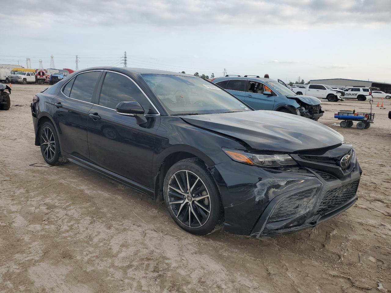 2023 Toyota Camry - Image 4