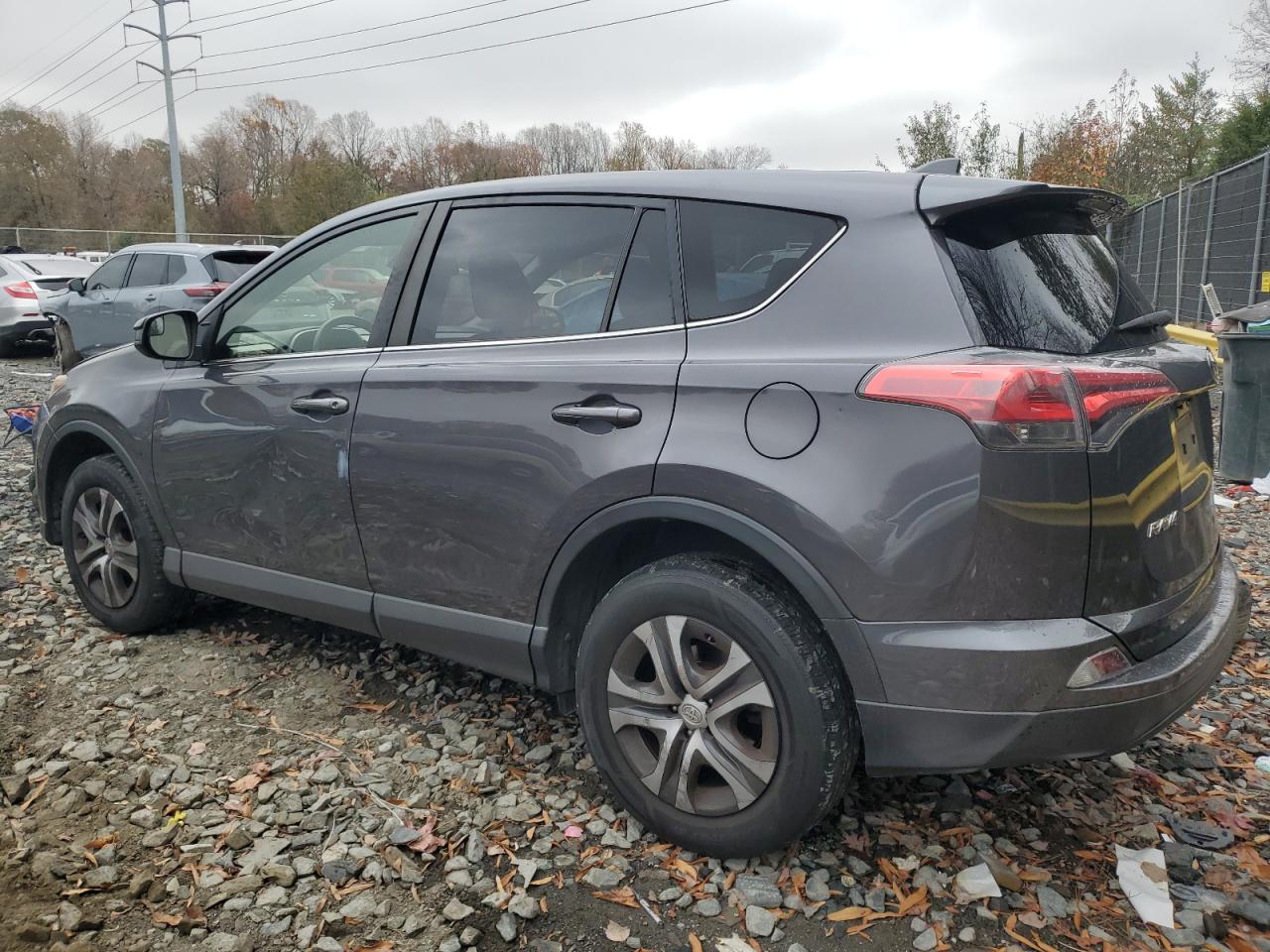 VIN JTMZFREV1HJ144659 2017 TOYOTA RAV4 no.2