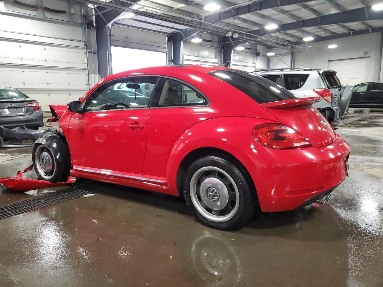2013 Volkswagen Beetle - Image 2