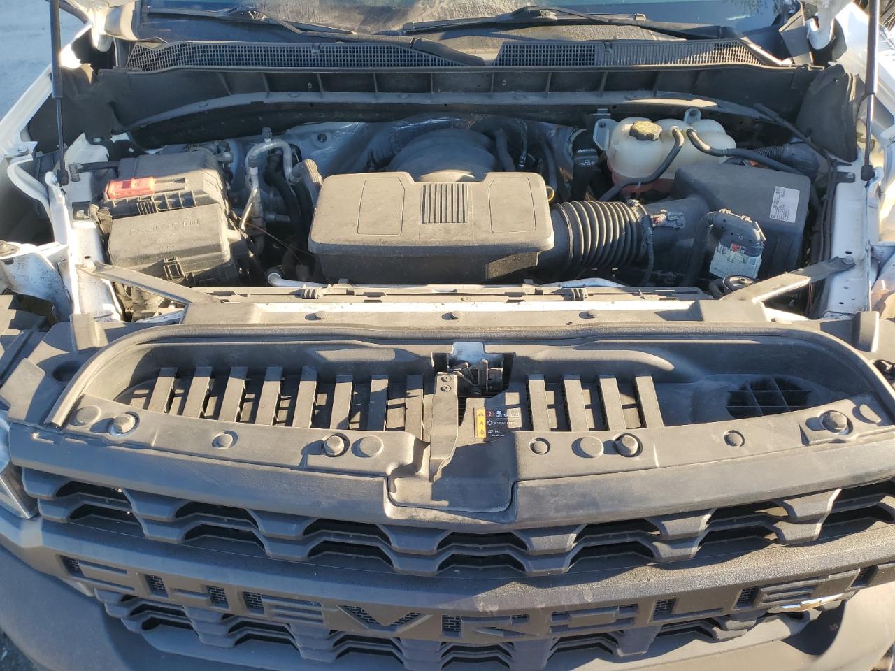 2021 Chevrolet Silverado - Image 13
