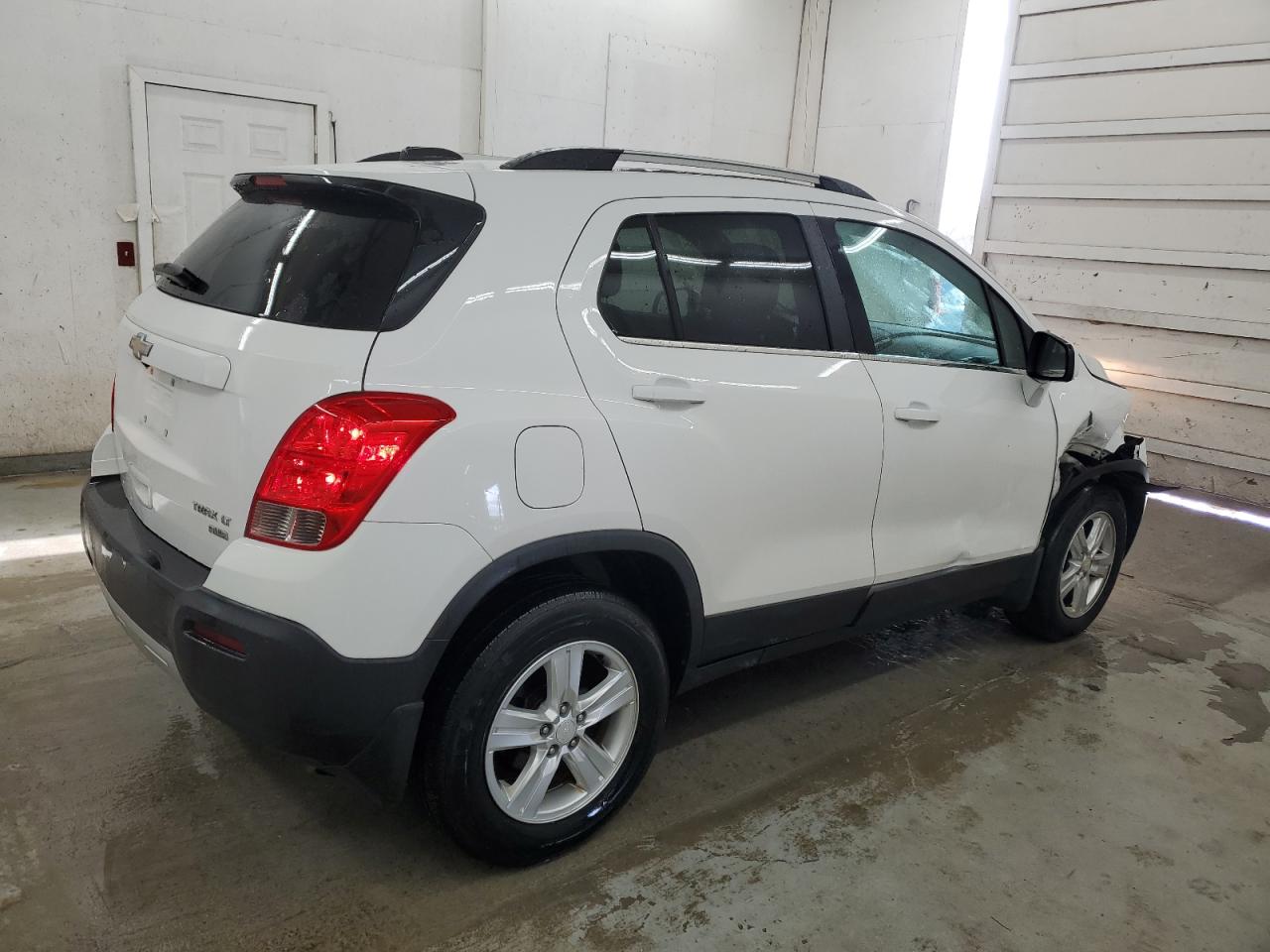 2016 Chevrolet Trax - Image 3