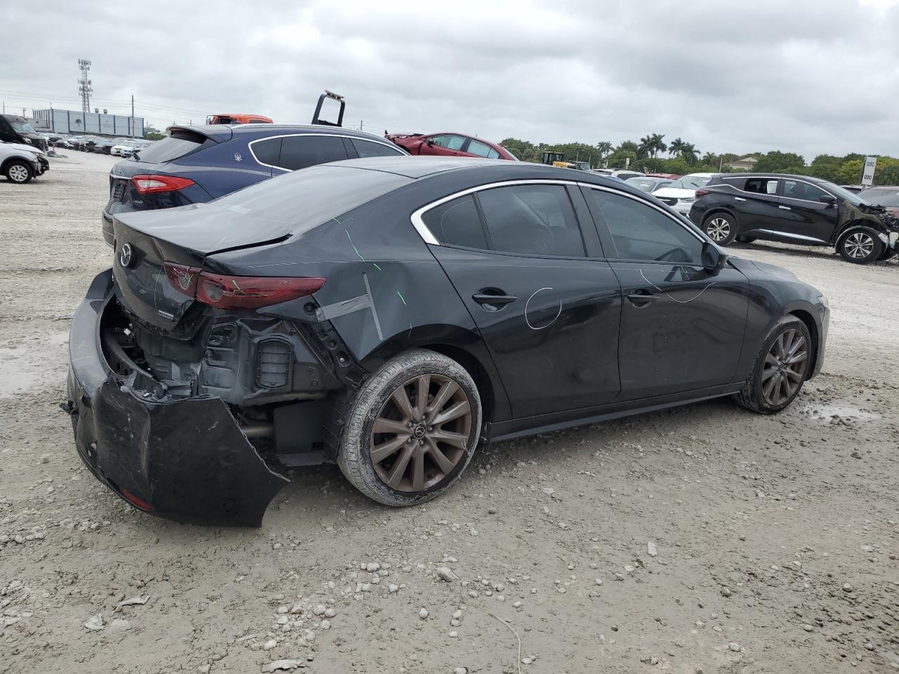 2021 Mazda 3 - Image 3