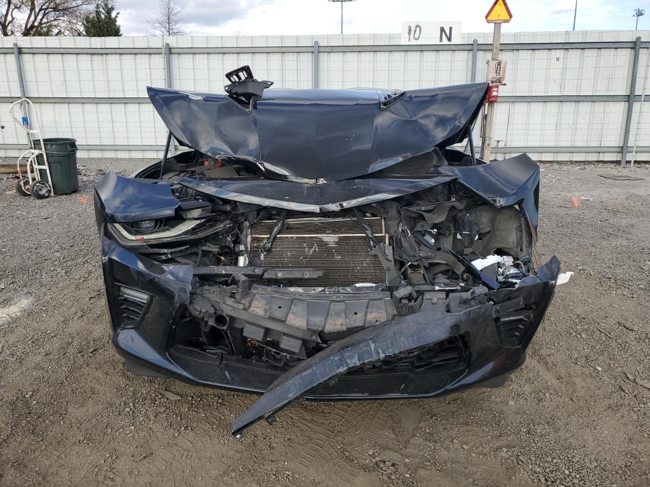 2017 Chevrolet Camaro - Image 5