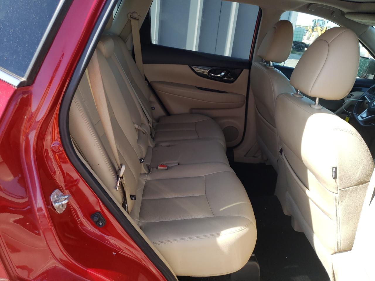 2017 Nissan Rogue - Image 11