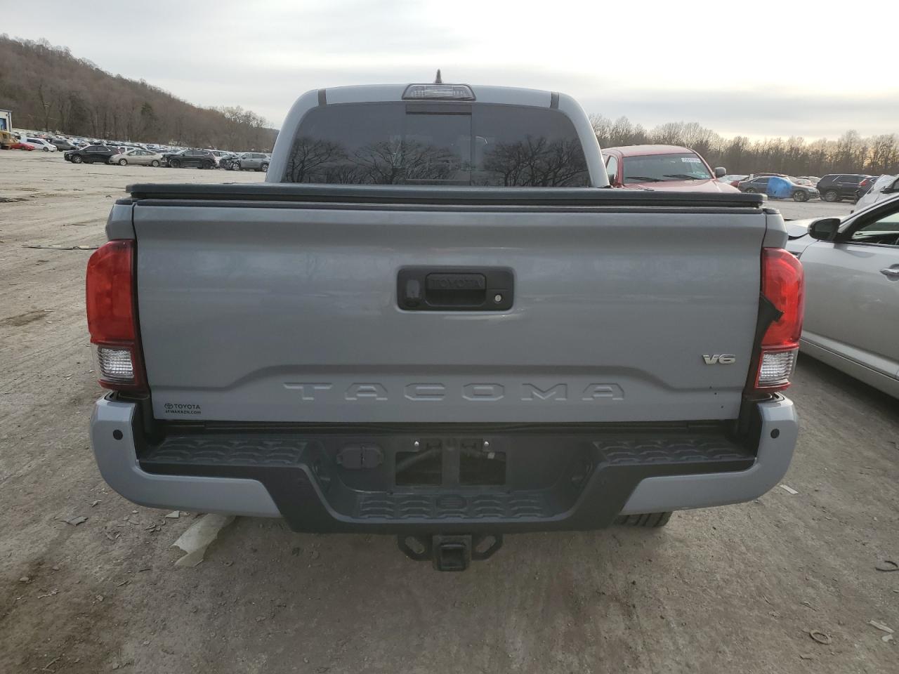 2019 Toyota Tacoma - Image 6