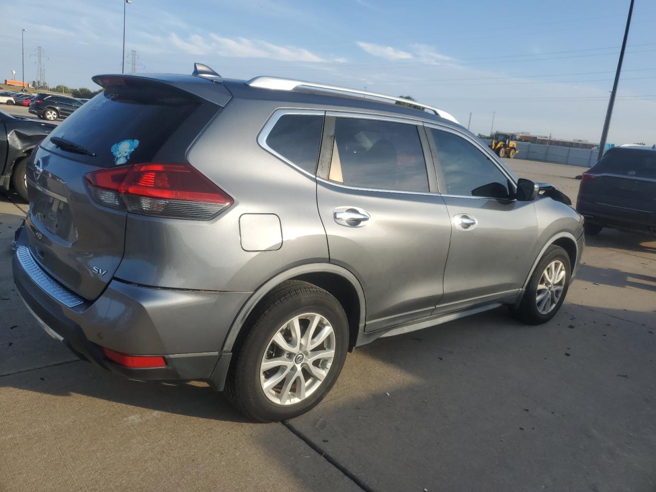 2020 Nissan Rogue - Image 3