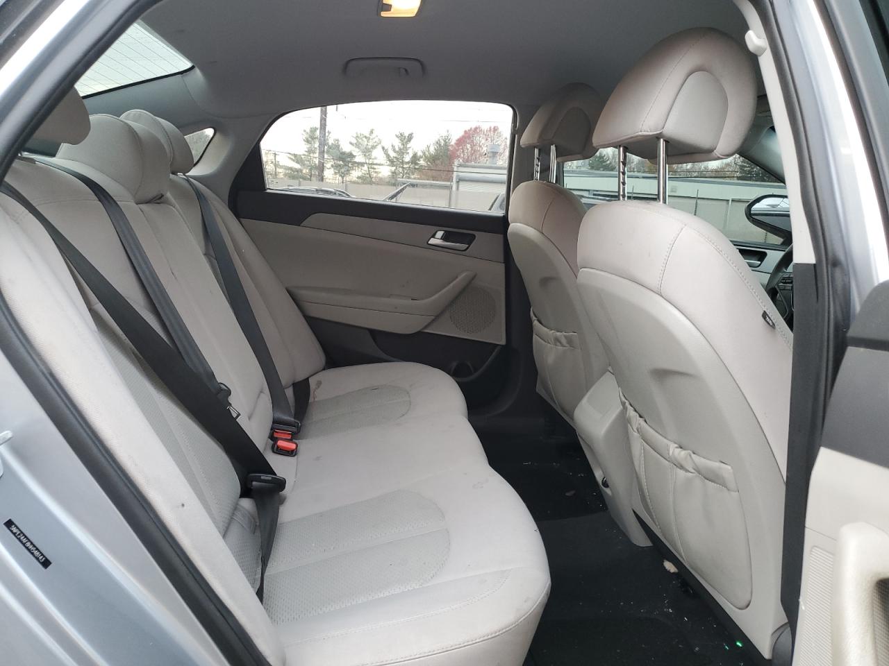2017 Hyundai Sonata - Image 10