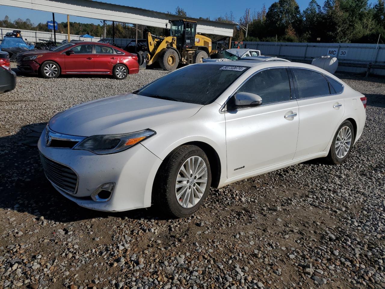 2014 Toyota Avalon - Image 1