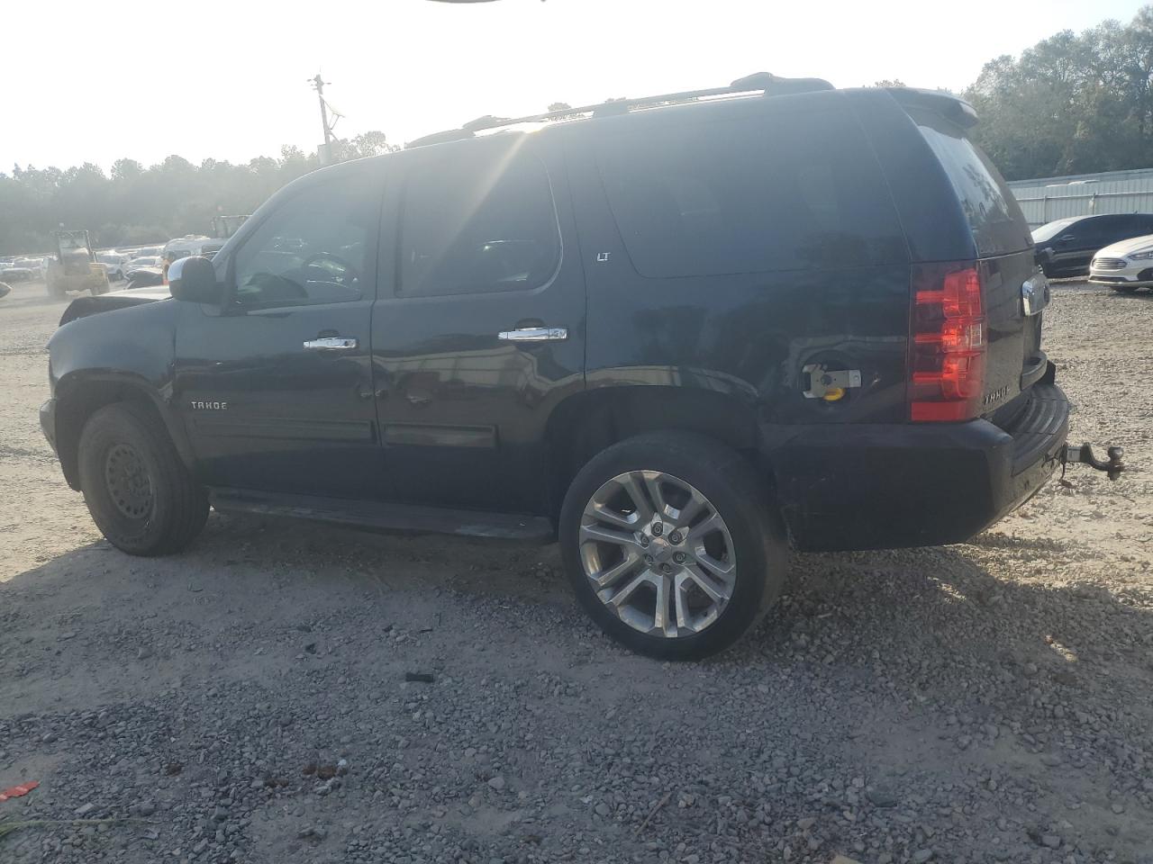2011 Chevrolet Tahoe - Image 2