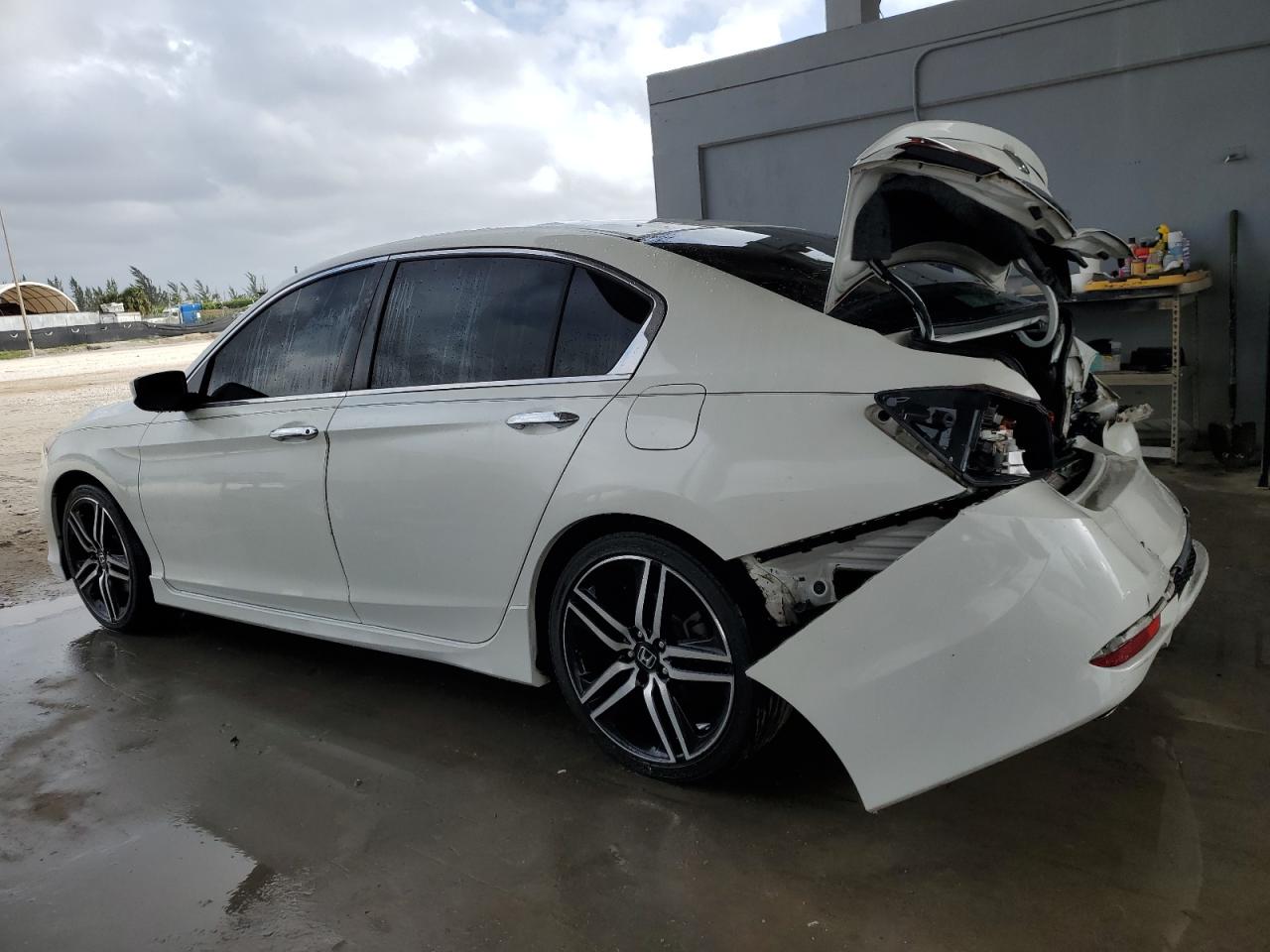 2017 Honda Accord - Image 2