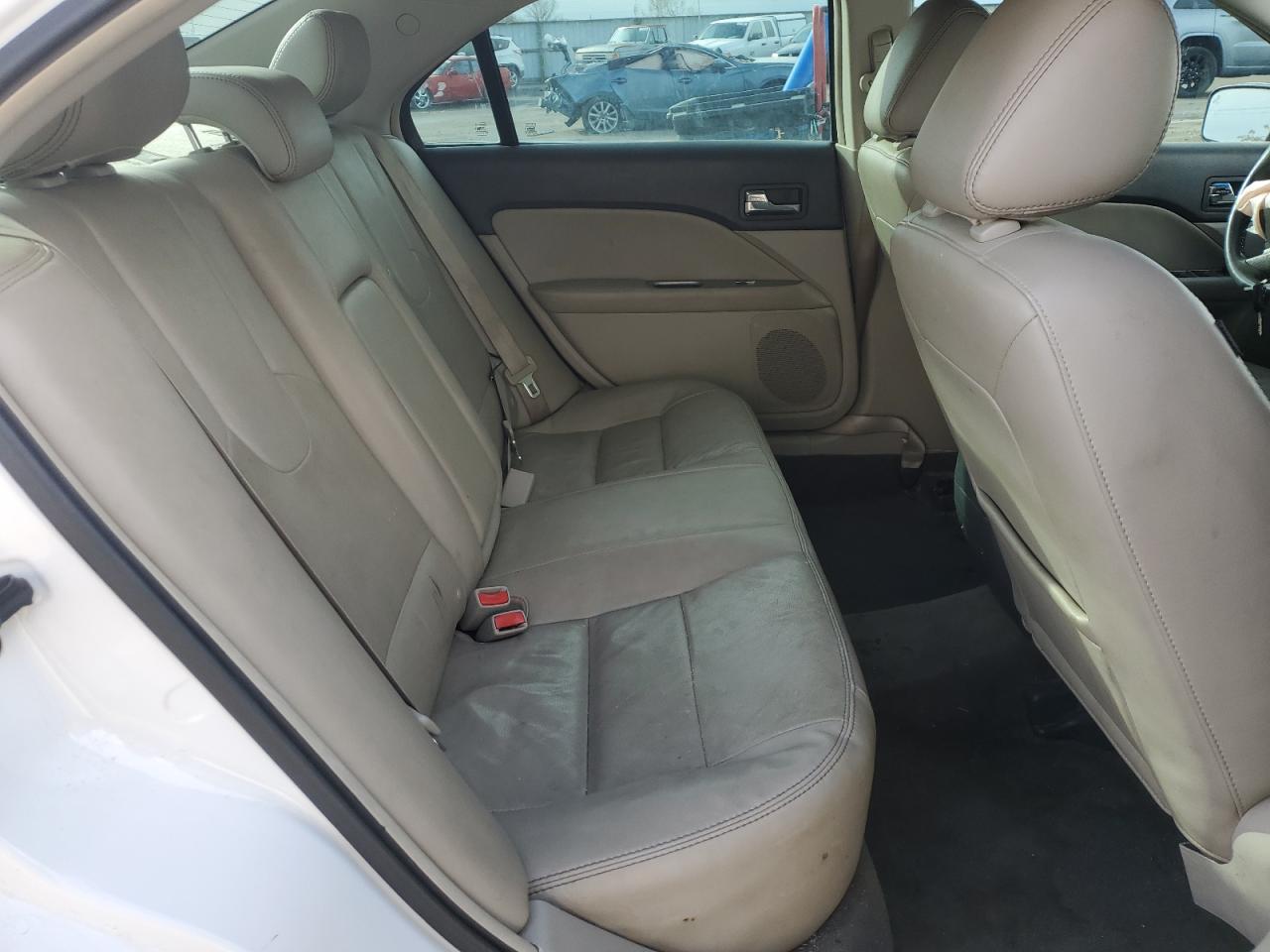 2011 Ford Fusion - Image 10