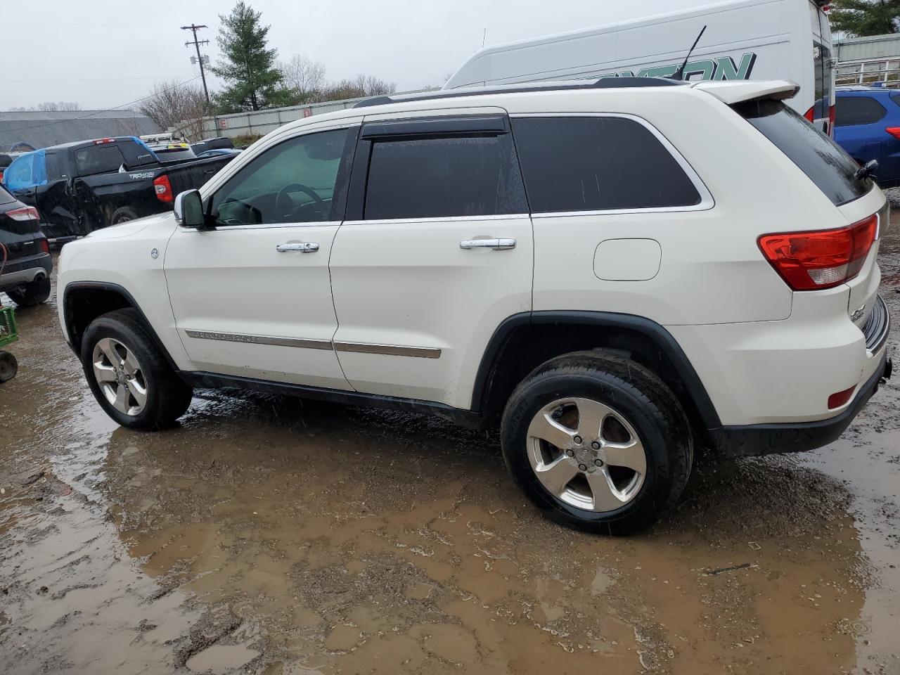 2012 Jeep Grand Cherokee - Image 2
