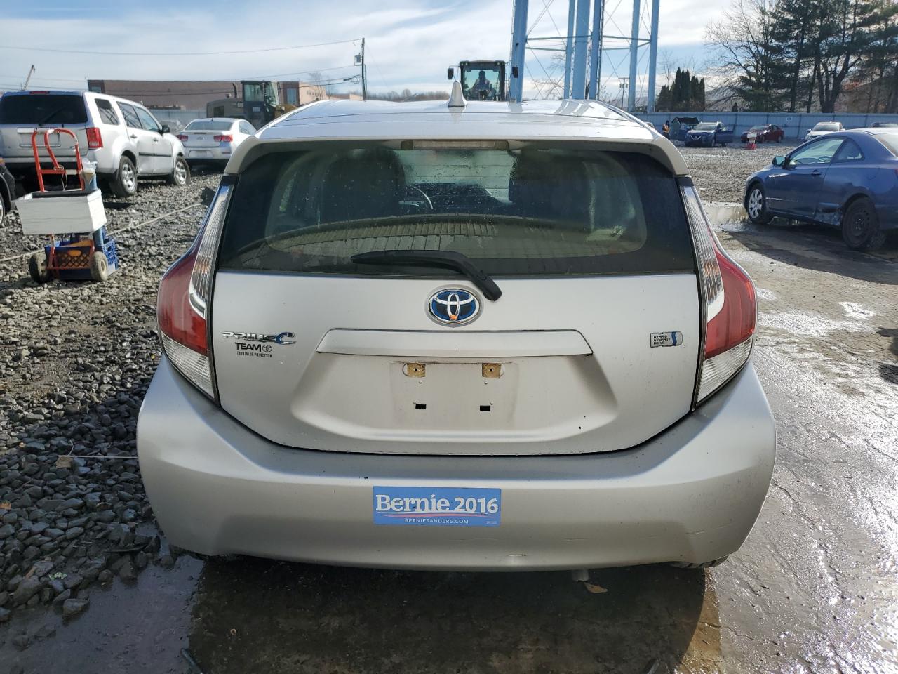 2015 Toyota Prius C VIN: JTDKDTB39F1586710 Lot: 81102314