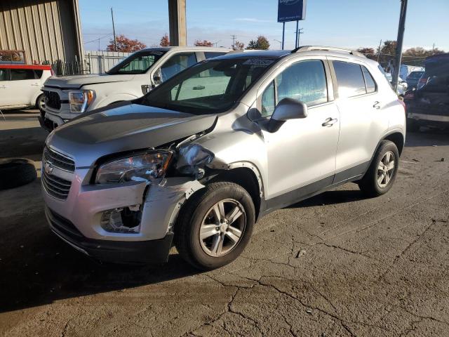 Паркетники CHEVROLET TRAX 2016 Серебристый
