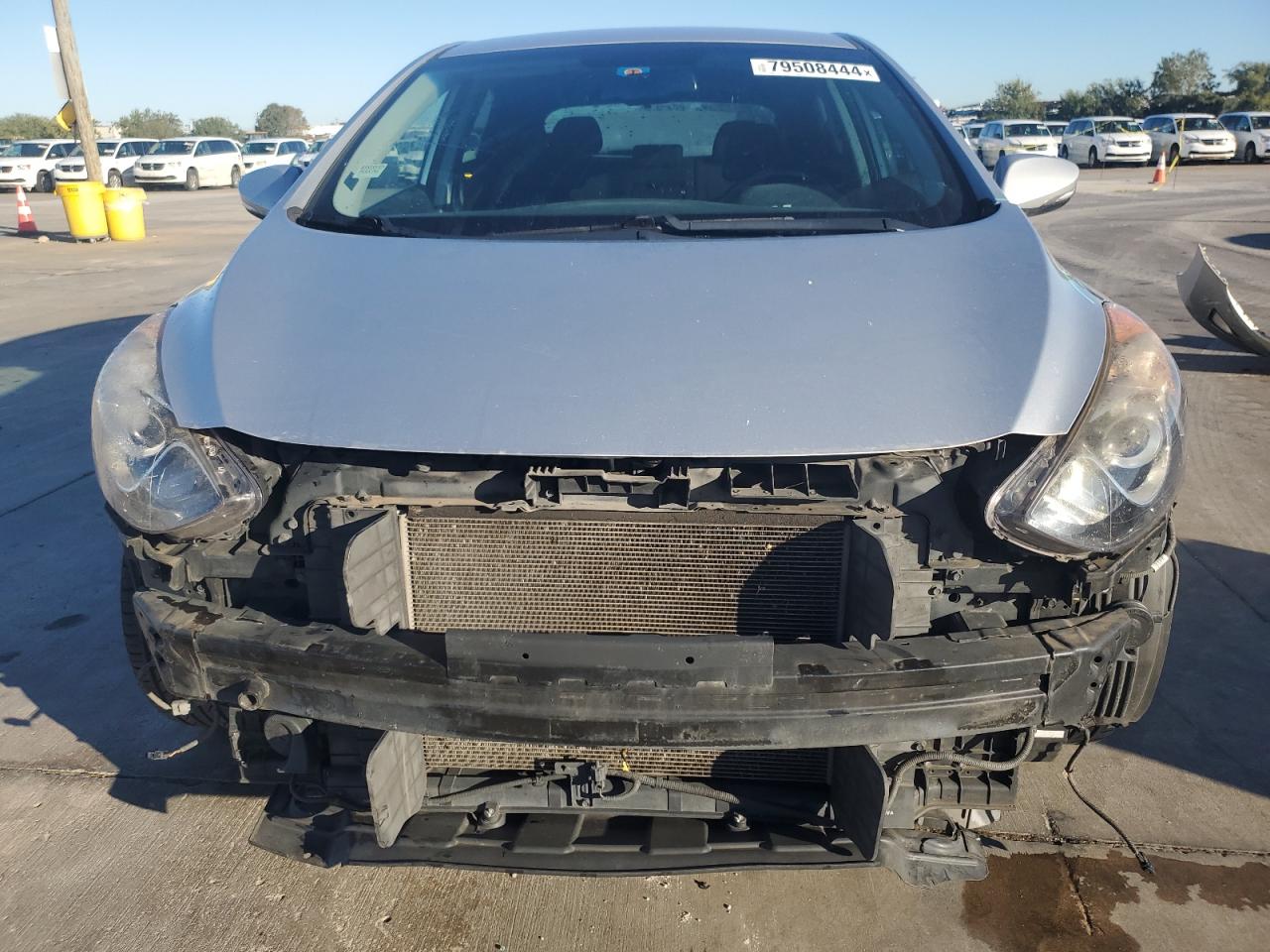 2016 Hyundai Elantra - Image 5