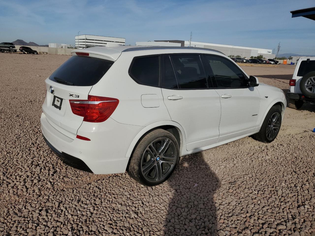 VIN 5UXWX7C57G0S16944 2016 BMW X3 no.3