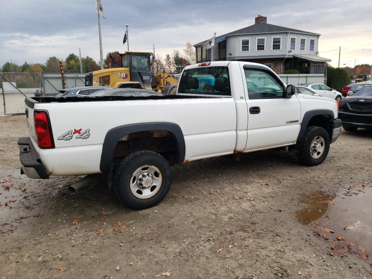 2004 Chevrolet Silverado - Image 3