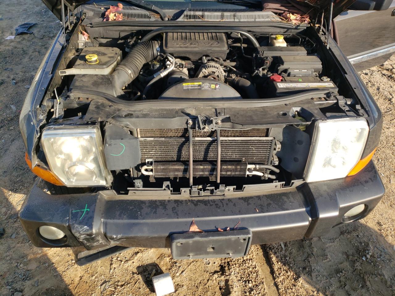 2006 Jeep Commander - Image 12