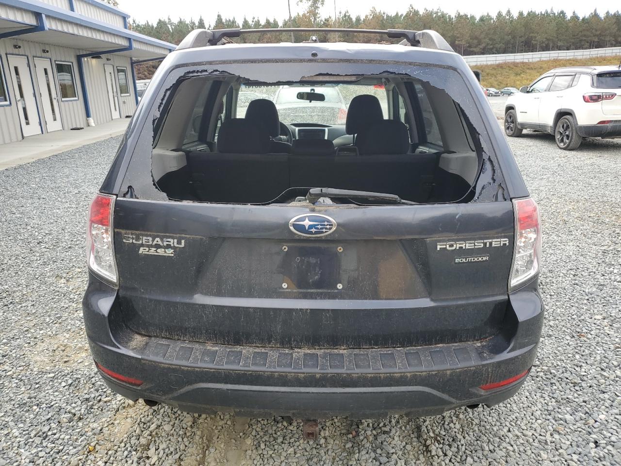 2010 Subaru Forester - Image 6