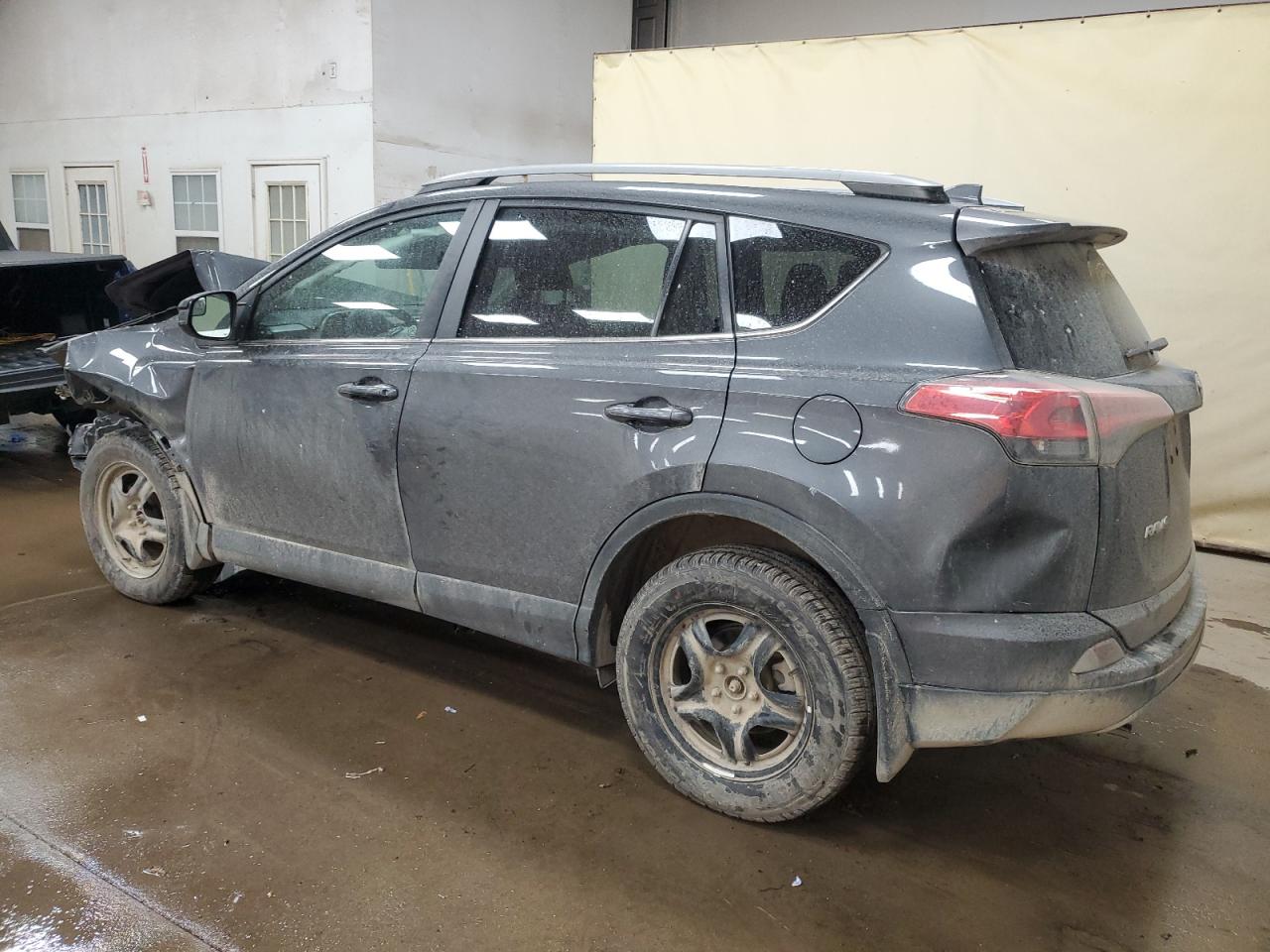 2018 Toyota RAV 4 - Image 2