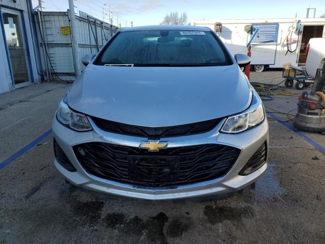  CHEVROLET CRUZE 2019 Srebrny