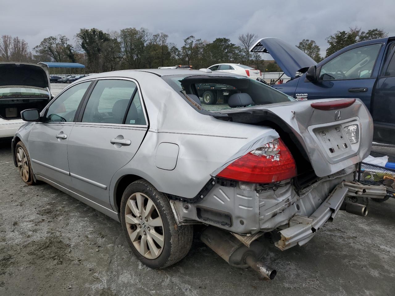 2007 Honda Accord - Image 2