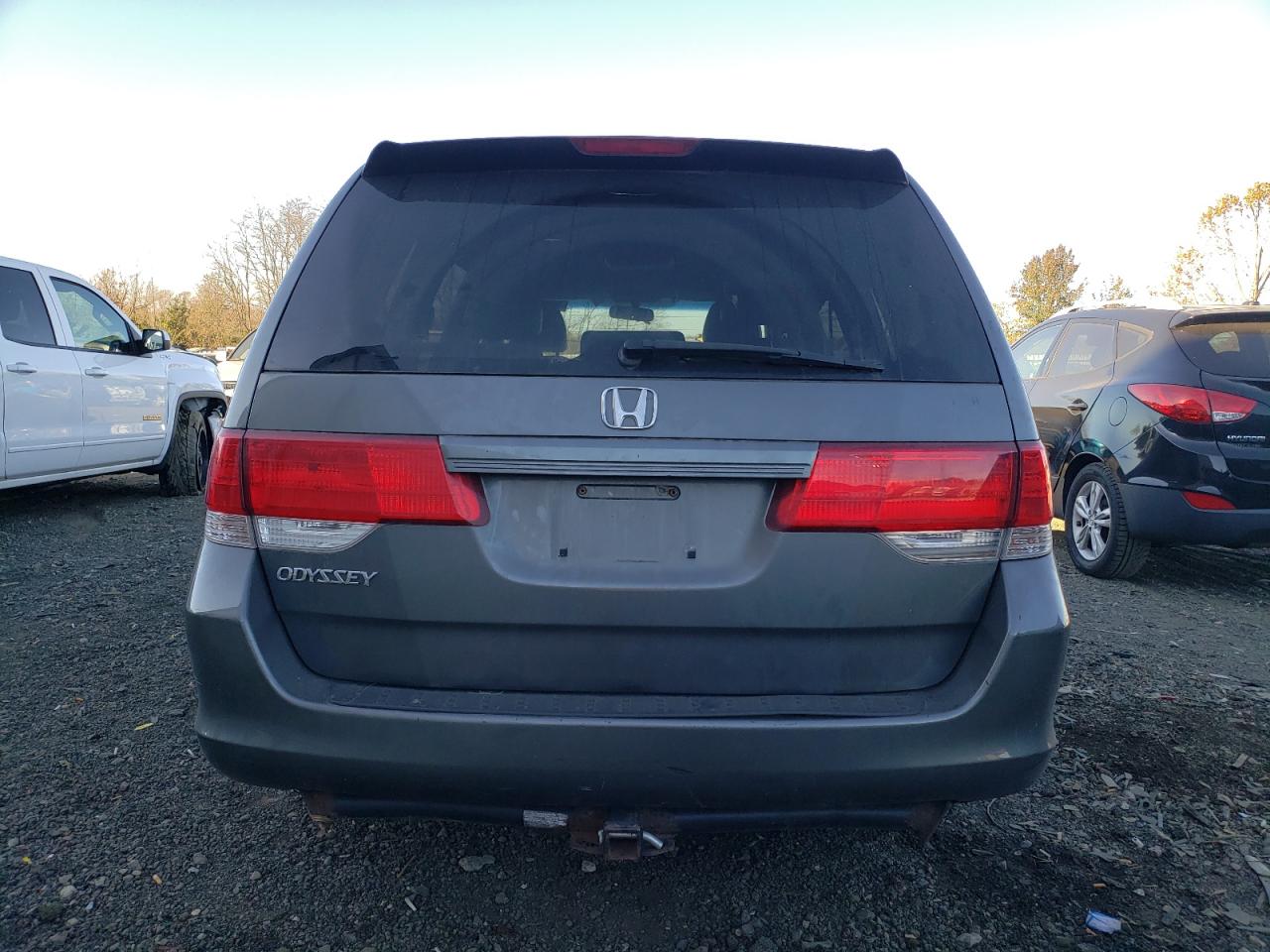 2008 Honda Odyssey Lx VIN: 5FNRL38258B071116 Lot: 79953004