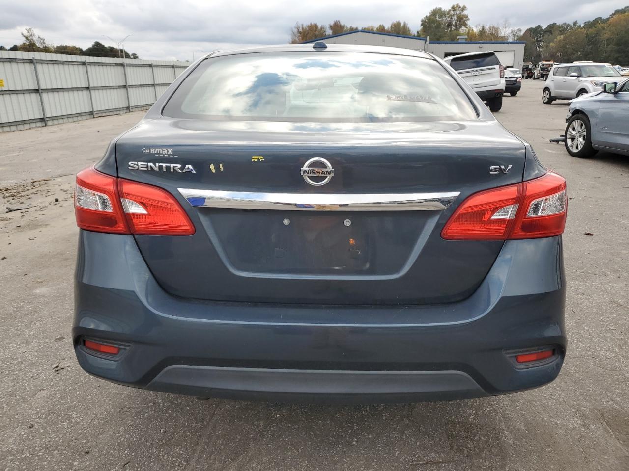 2017 Nissan Sentra - Image 6