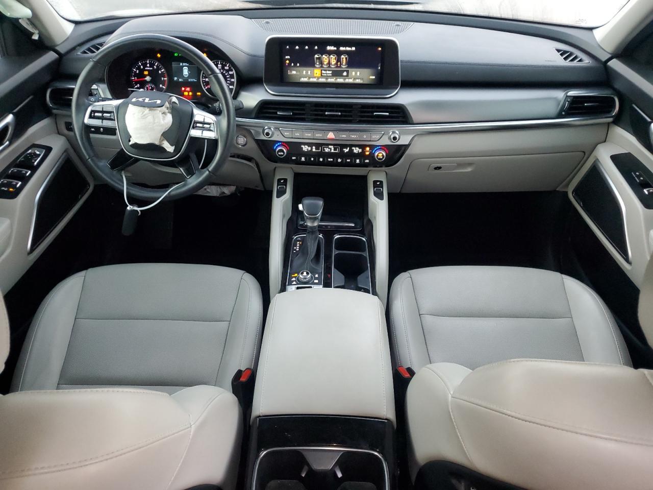2022 Kia Telluride - Image 8