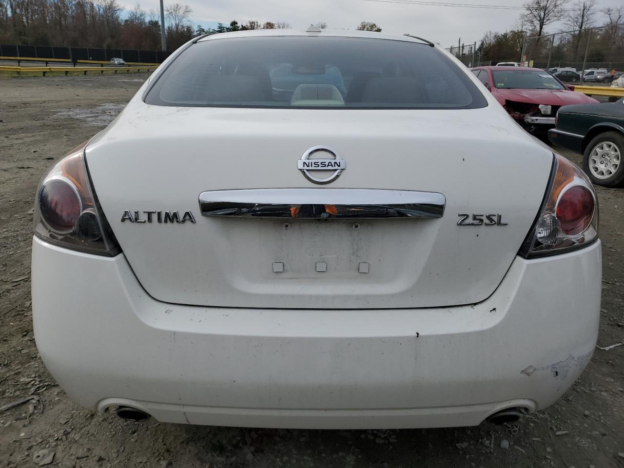 2011 Nissan Altima - Image 6