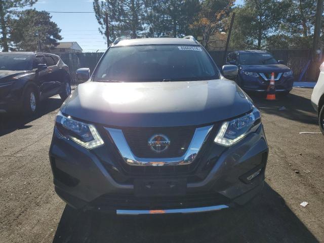  NISSAN ROGUE 2018 Серый