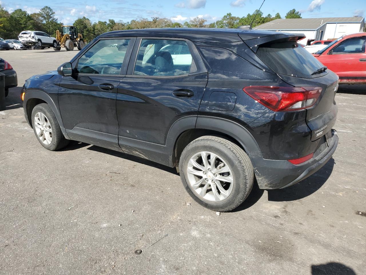 2021 Chevrolet TrailBlazer - Image 2