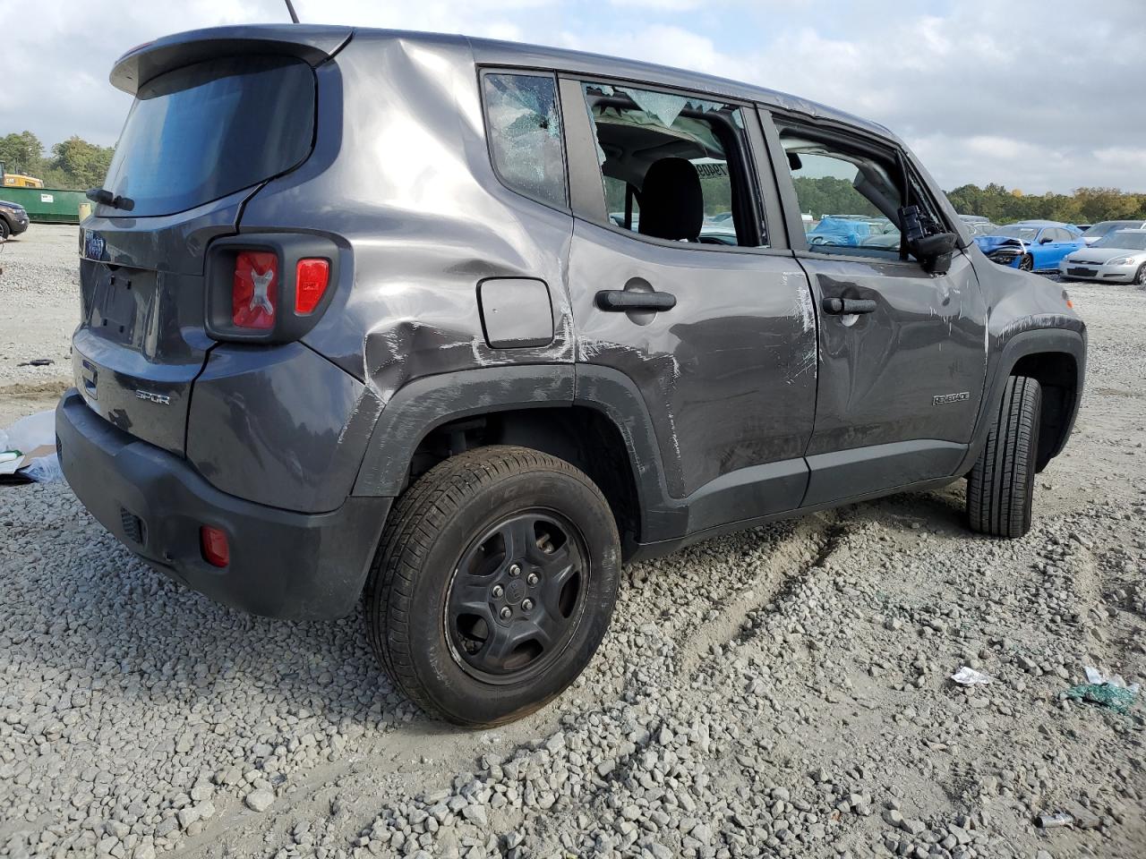 2019 Jeep Renegade - Image 3