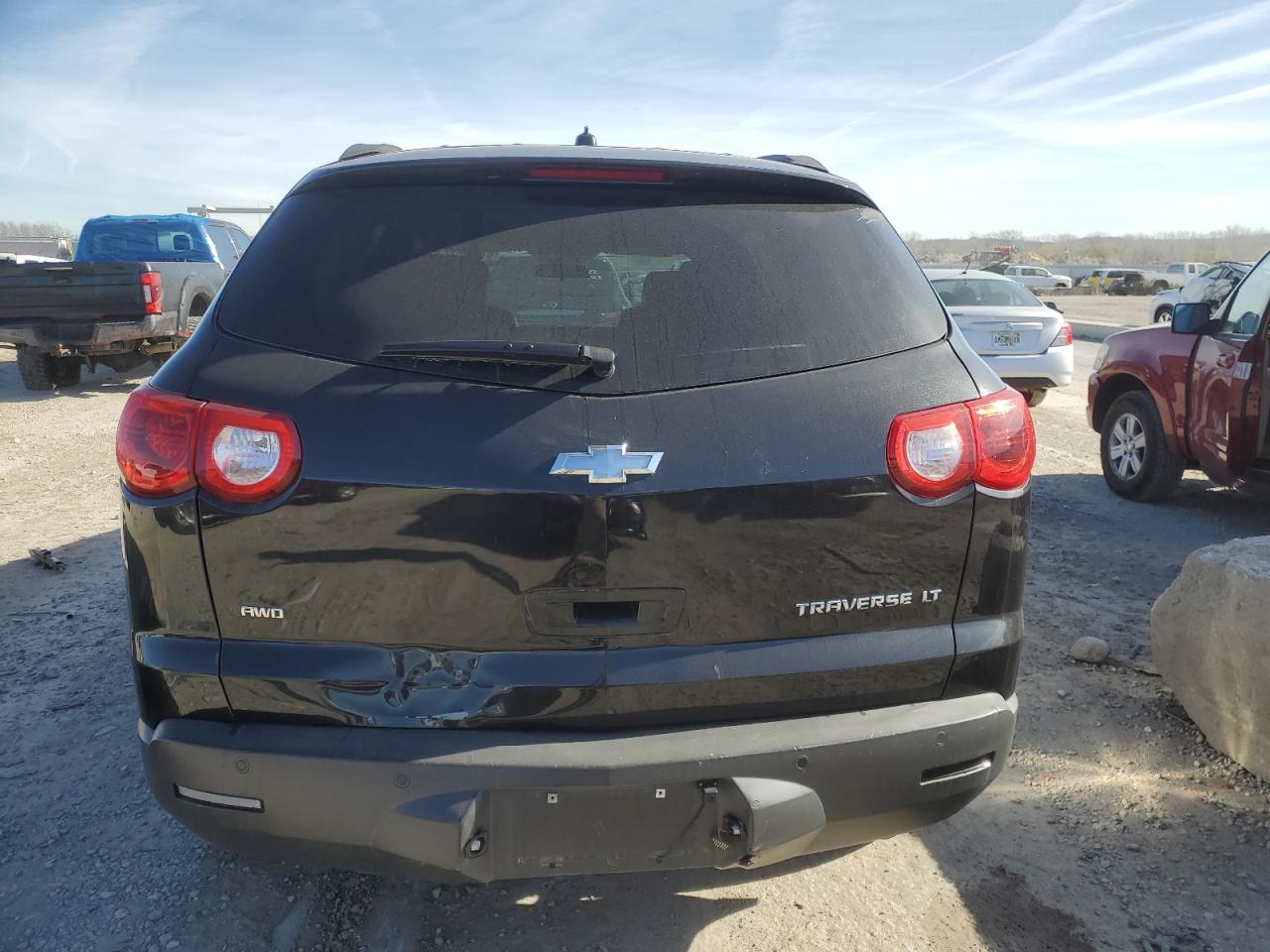 2011 Chevrolet Traverse - Image 6