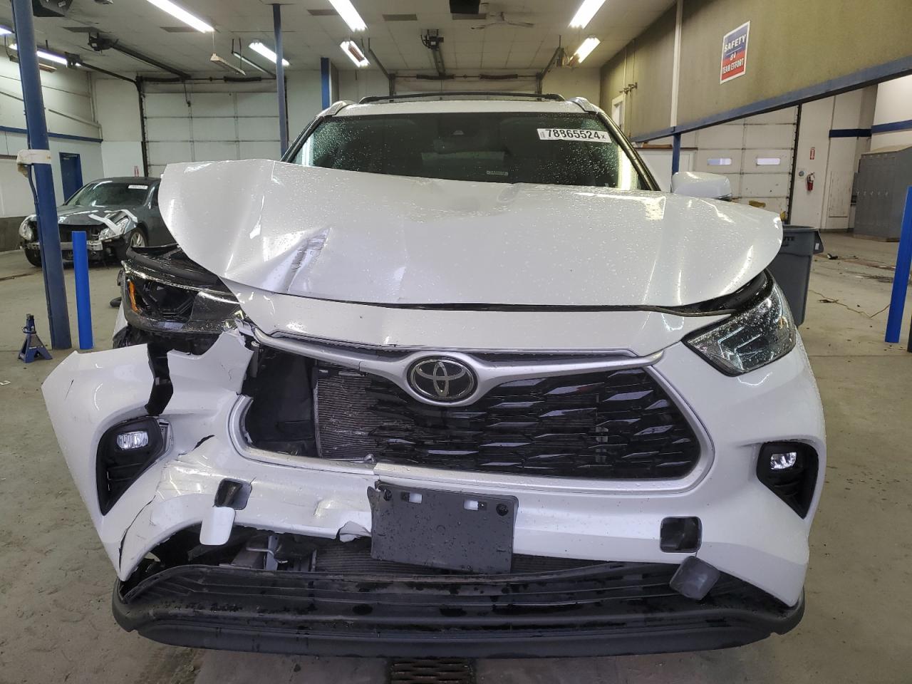 2022 Toyota Highlander Xle VIN: 5TDHZRBH8NS241499 Lot: 78865524