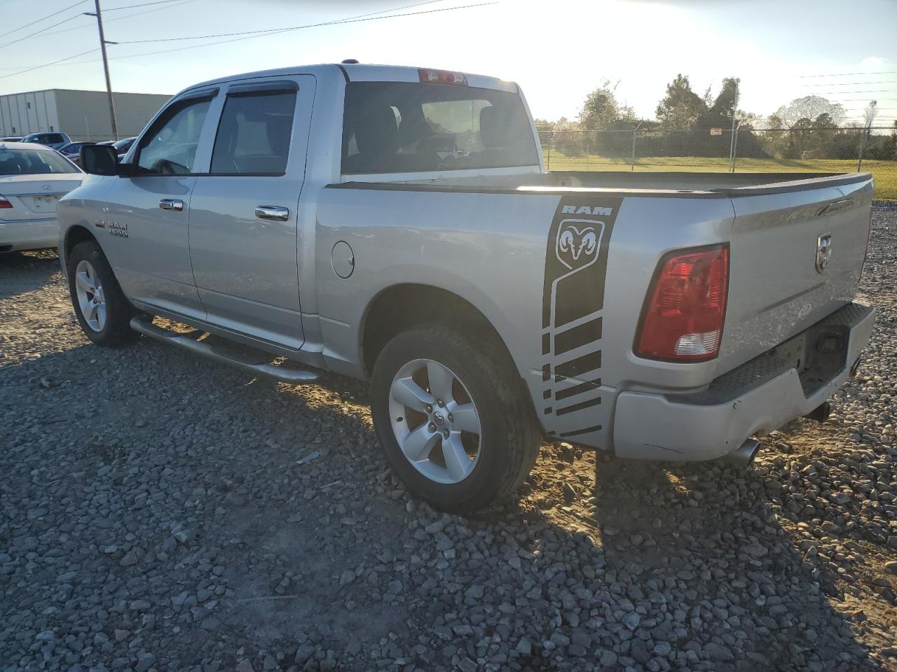 2015 RAM 1500 - Image 2