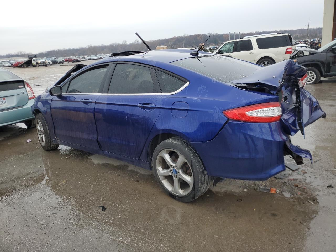 2014 Ford Fusion - Image 2